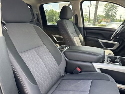 2020 Nissan Titan SV