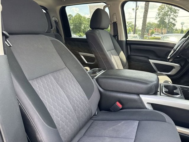 2020 Nissan Titan SV
