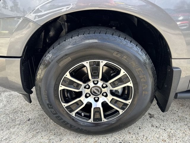 2024 Nissan TITAN Crew Cab SV