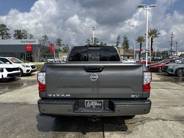 2024 Nissan TITAN Crew Cab SV