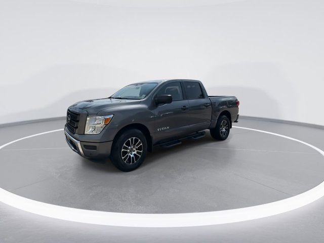 2024 Nissan TITAN Crew Cab SV
