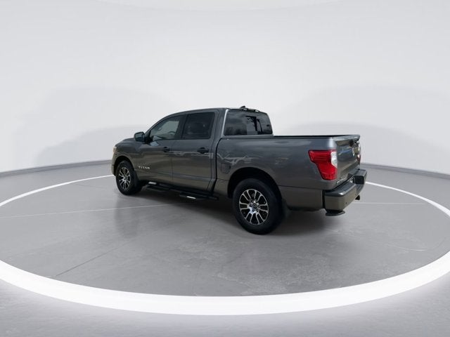 2024 Nissan TITAN Crew Cab SV