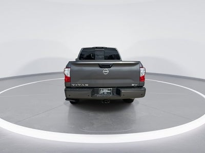 2024 Nissan TITAN Crew Cab SV