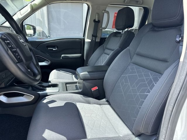2025 Nissan Frontier Crew Cab SV