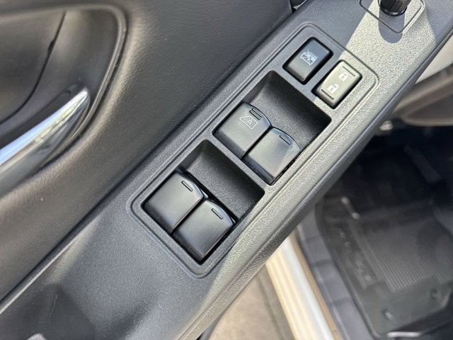 2025 Nissan Frontier Crew Cab SV