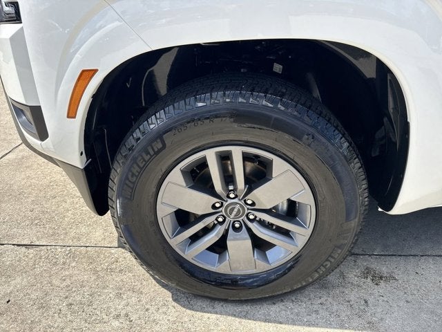 2025 Nissan Frontier Crew Cab SV