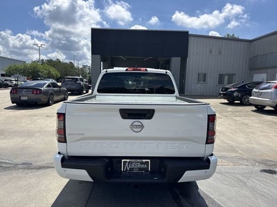 2025 Nissan Frontier Crew Cab SV