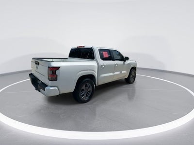 2025 Nissan Frontier Crew Cab SV