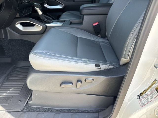 2025 Nissan Frontier Crew Cab SV