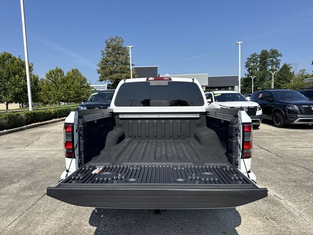 2025 Nissan Frontier Crew Cab SV