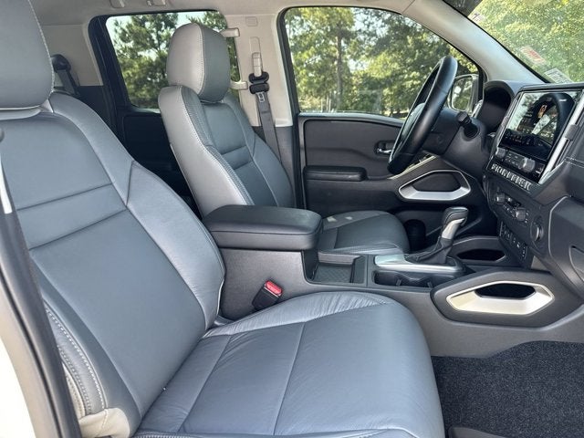 2025 Nissan Frontier Crew Cab SV