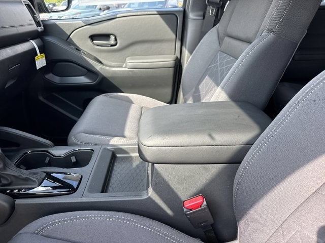 2027 Nissan Frontier Crew Cab SV