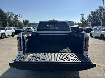 2027 Nissan Frontier Crew Cab SV