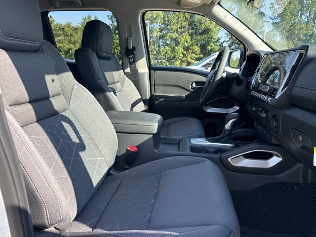 2027 Nissan Frontier Crew Cab SV