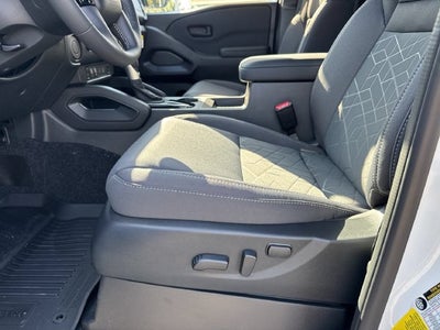 2027 Nissan Frontier Crew Cab SV