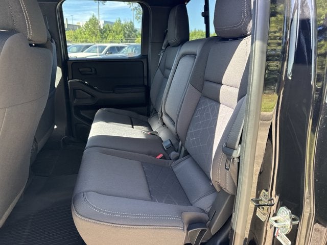 2027 Nissan Frontier Crew Cab SV