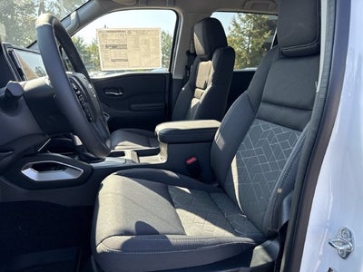 2027 Nissan Frontier Crew Cab SV