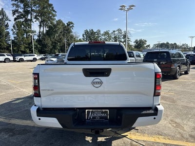 2027 Nissan Frontier Crew Cab SV