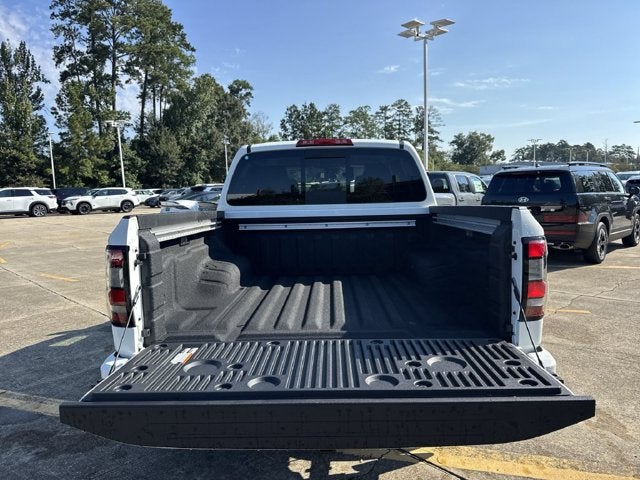 2027 Nissan Frontier Crew Cab SV