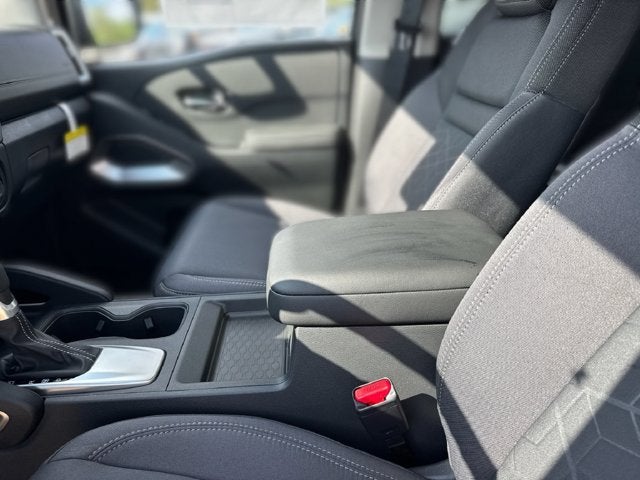 2027 Nissan Frontier Crew Cab SV