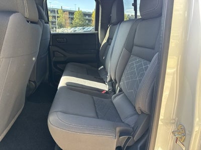 2027 Nissan Frontier Crew Cab SV