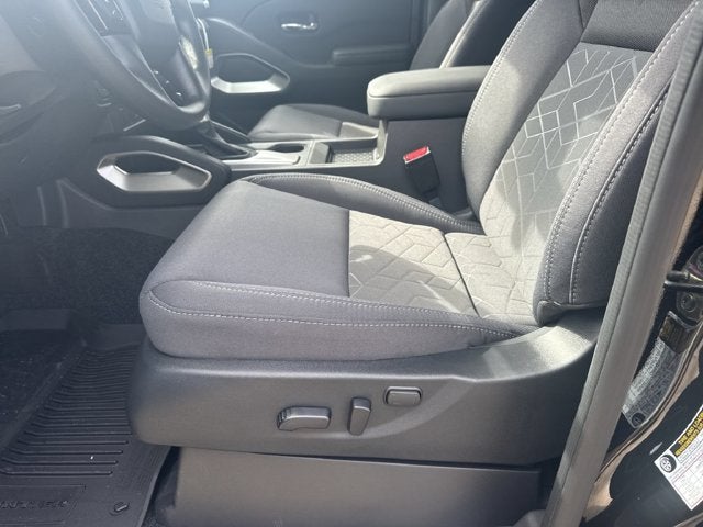 2027 Nissan Frontier Crew Cab SV