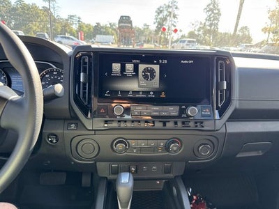 2026 Nissan Frontier Crew Cab SV