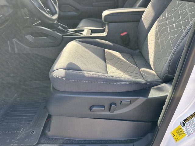 2027 Nissan Frontier Crew Cab SV