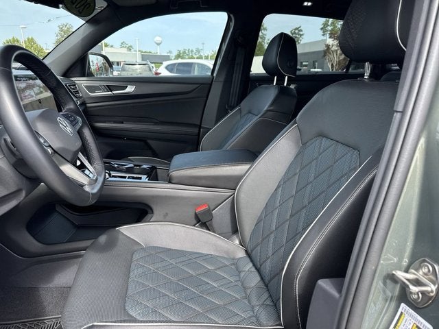2026 Volkswagen Atlas Cross Sport 2.0T SEL Premium R-Line