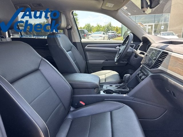 2022 Volkswagen Atlas 3.6L V6 SE w/Technology