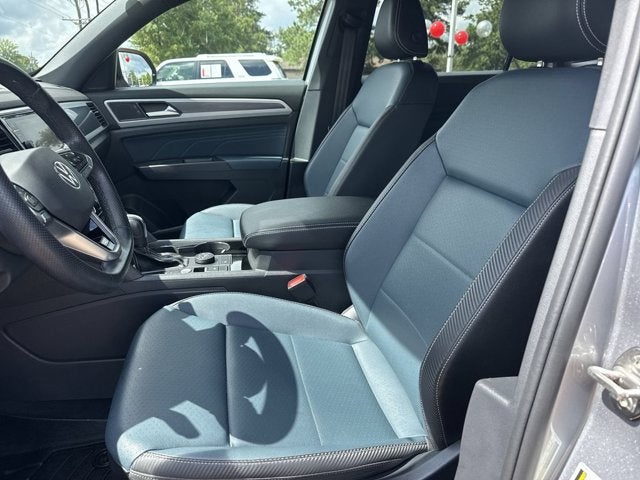 2023 Volkswagen Atlas Cross Sport 3.6L V6 SEL R-Line Black