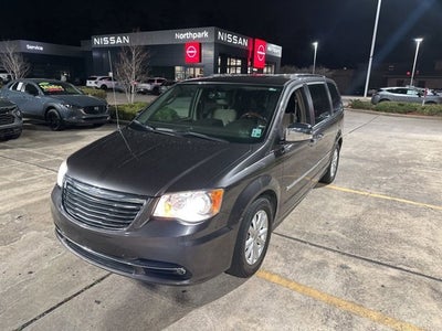 2015 Chrysler Town & Country Limited Platinum