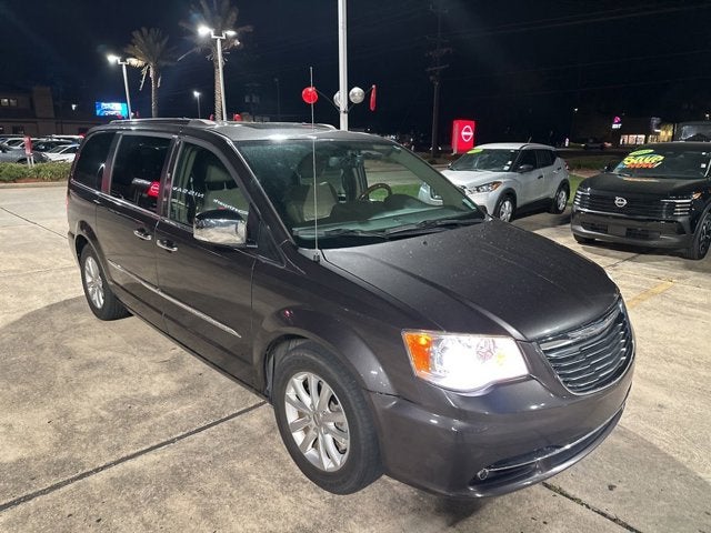 2015 Chrysler Town & Country Limited Platinum