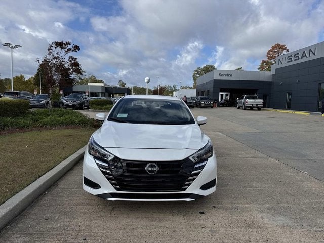 2025 Nissan Versa SV