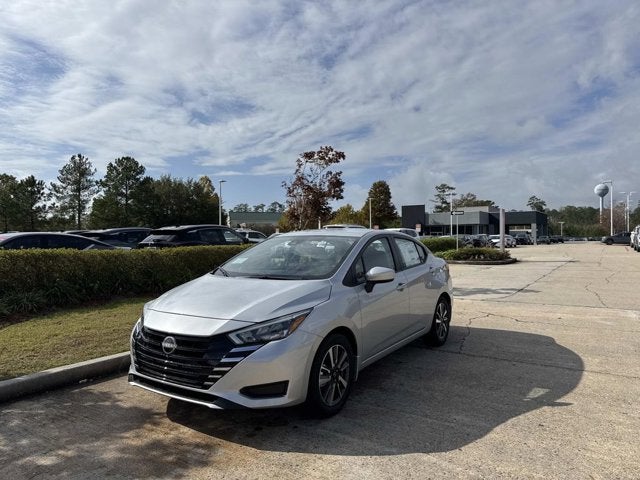 2025 Nissan Versa SV