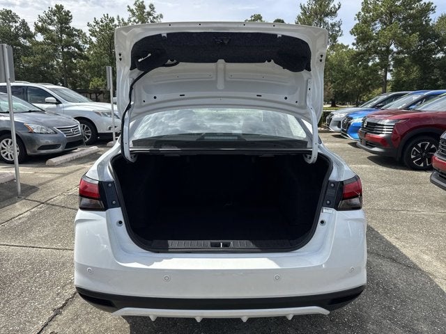 2025 Nissan Versa SV
