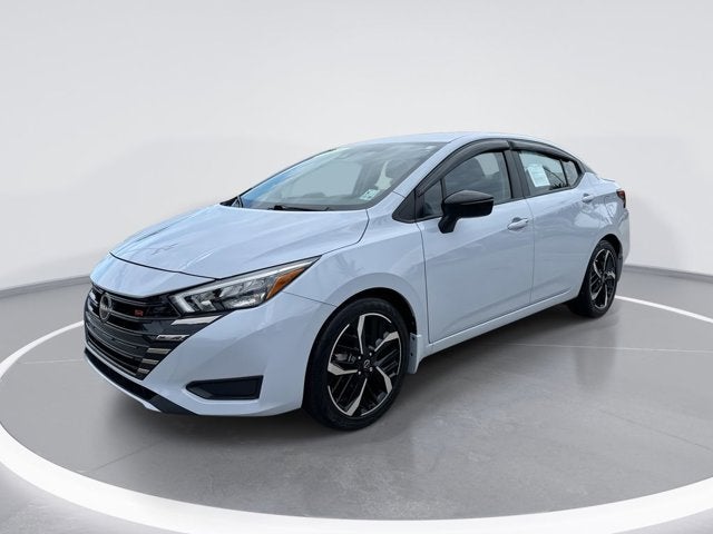 2023 Nissan Versa SR
