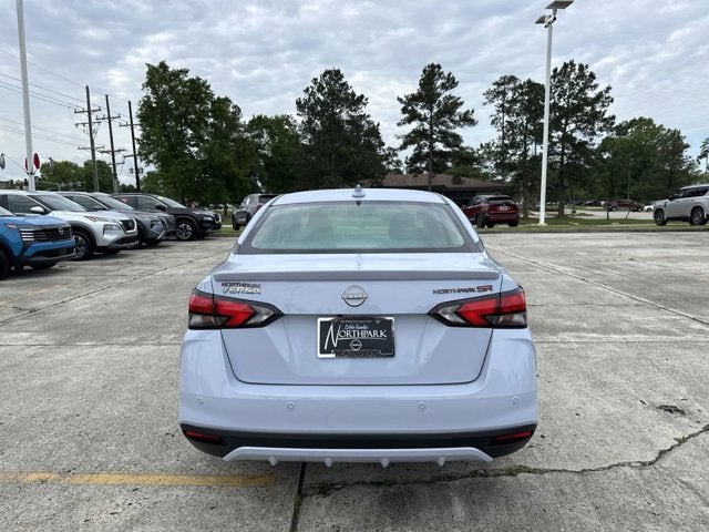 2023 Nissan Versa SR