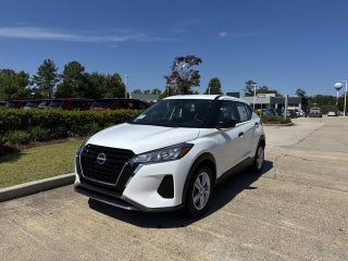 2025 Nissan Kicks Play S