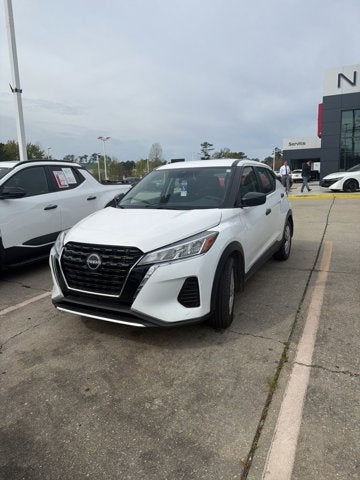 2022 Nissan Kicks S