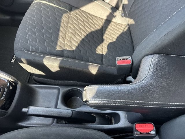 2022 Nissan Kicks S