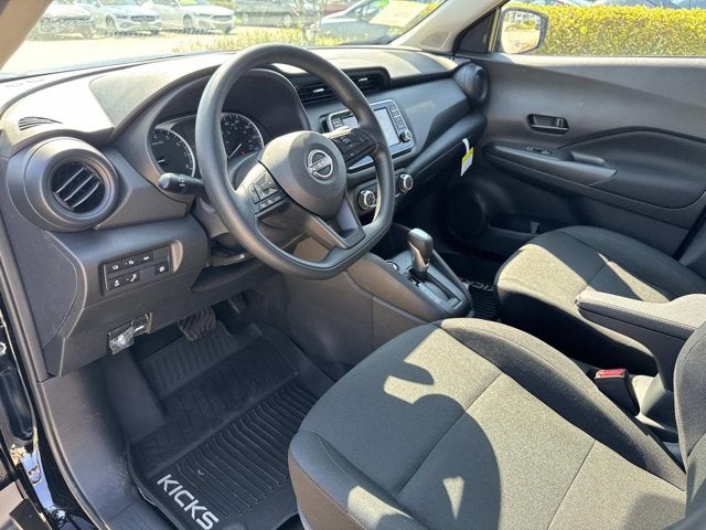 2025 Nissan Kicks Play S