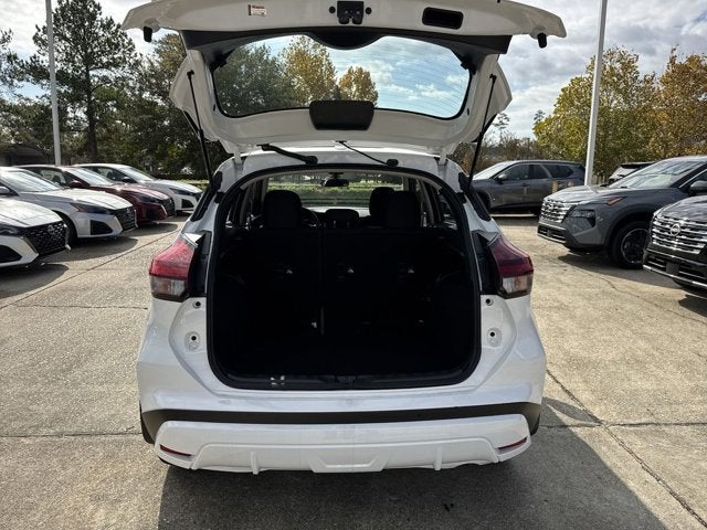 2025 Nissan Kicks Play S