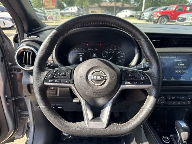 2022 Nissan Kicks SR