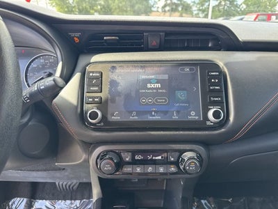2022 Nissan Kicks SR
