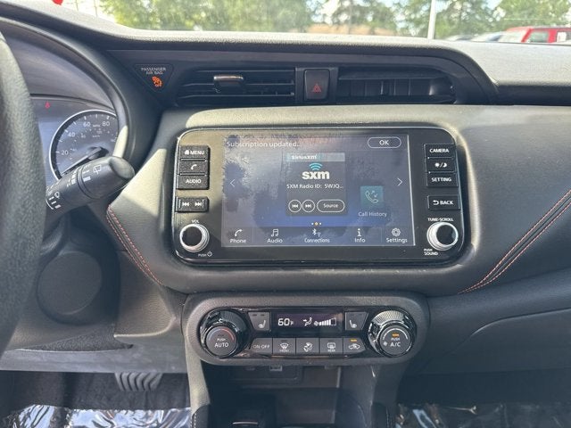 2022 Nissan Kicks SR