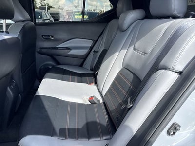 2022 Nissan Kicks SR