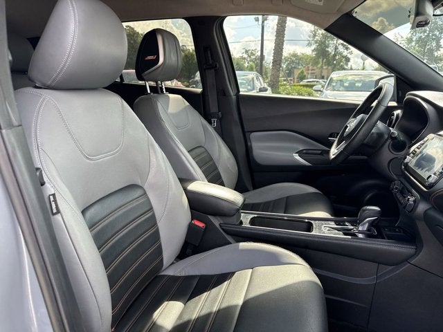 2022 Nissan Kicks SR