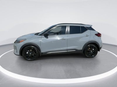 2022 Nissan Kicks SR
