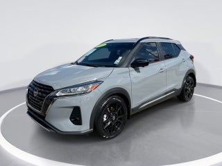 2022 Nissan Kicks SR